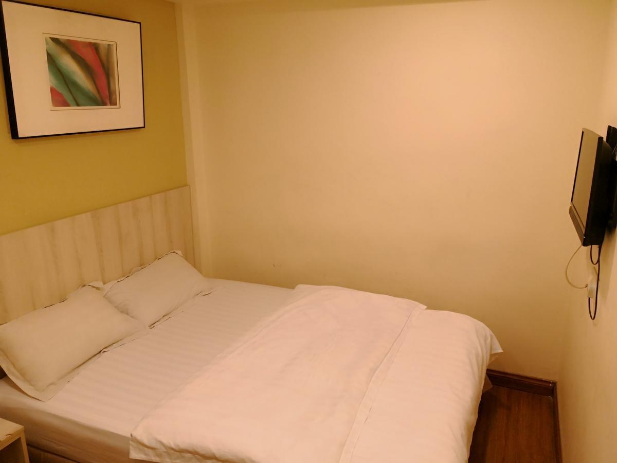 Hotel Zamburger Taman Segar - Previously Home Inn Taman Segar Kuala Lumpur Exterior foto